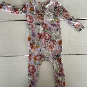Posh Peanut PARI Long Sleeve Ruffled Henley Romper EUC 9-12 months